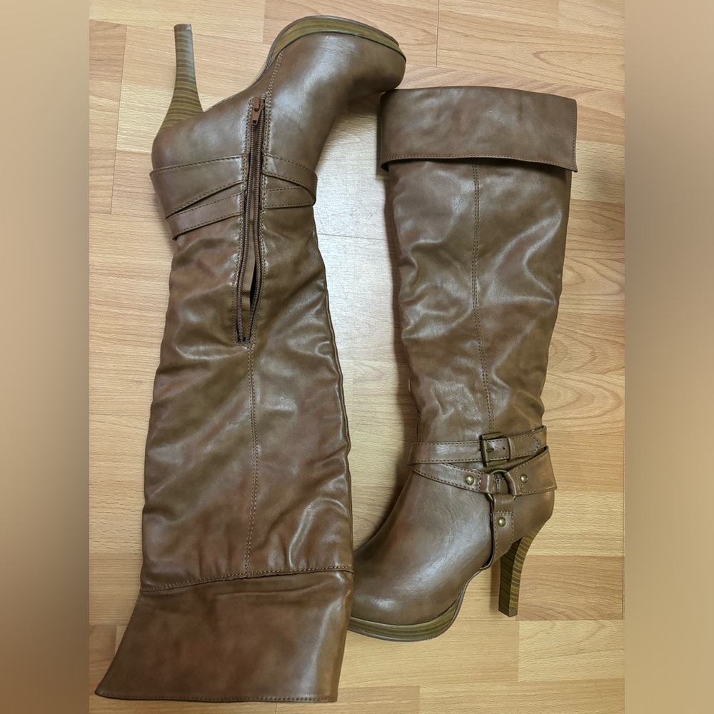 Over the knee boots new! Size 9